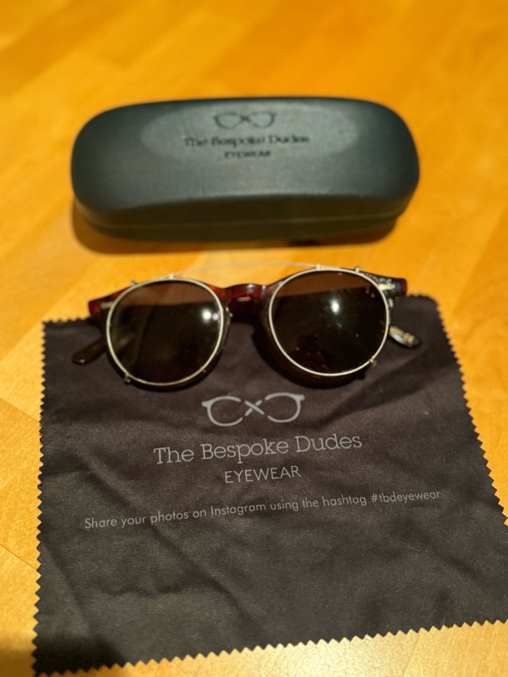 The Bespoke Dudes Round Sunglasses - Tortoiseshell Frame, Black Lenses